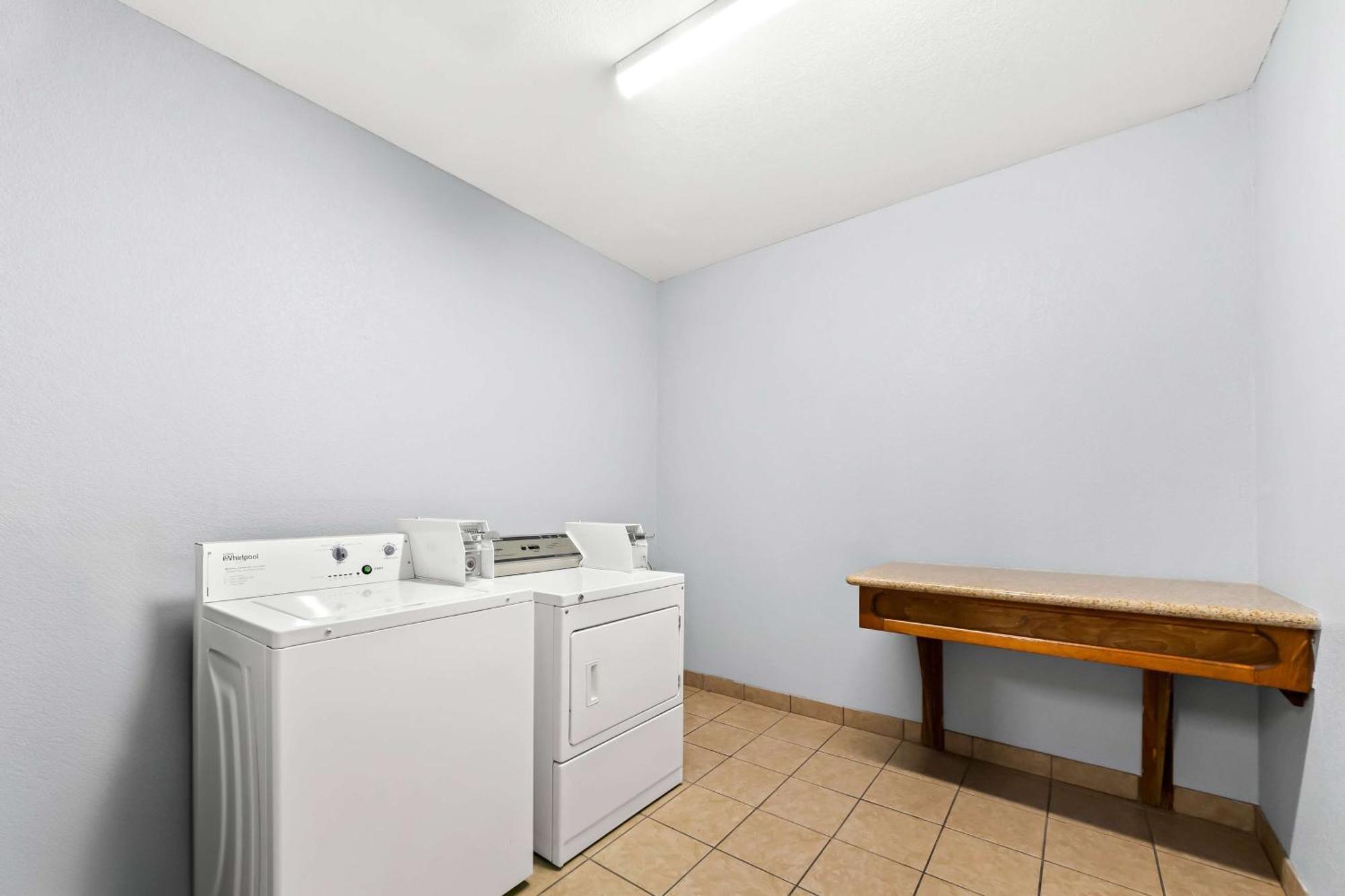 Americinn By Wyndham New Braunfels Bagian luar foto