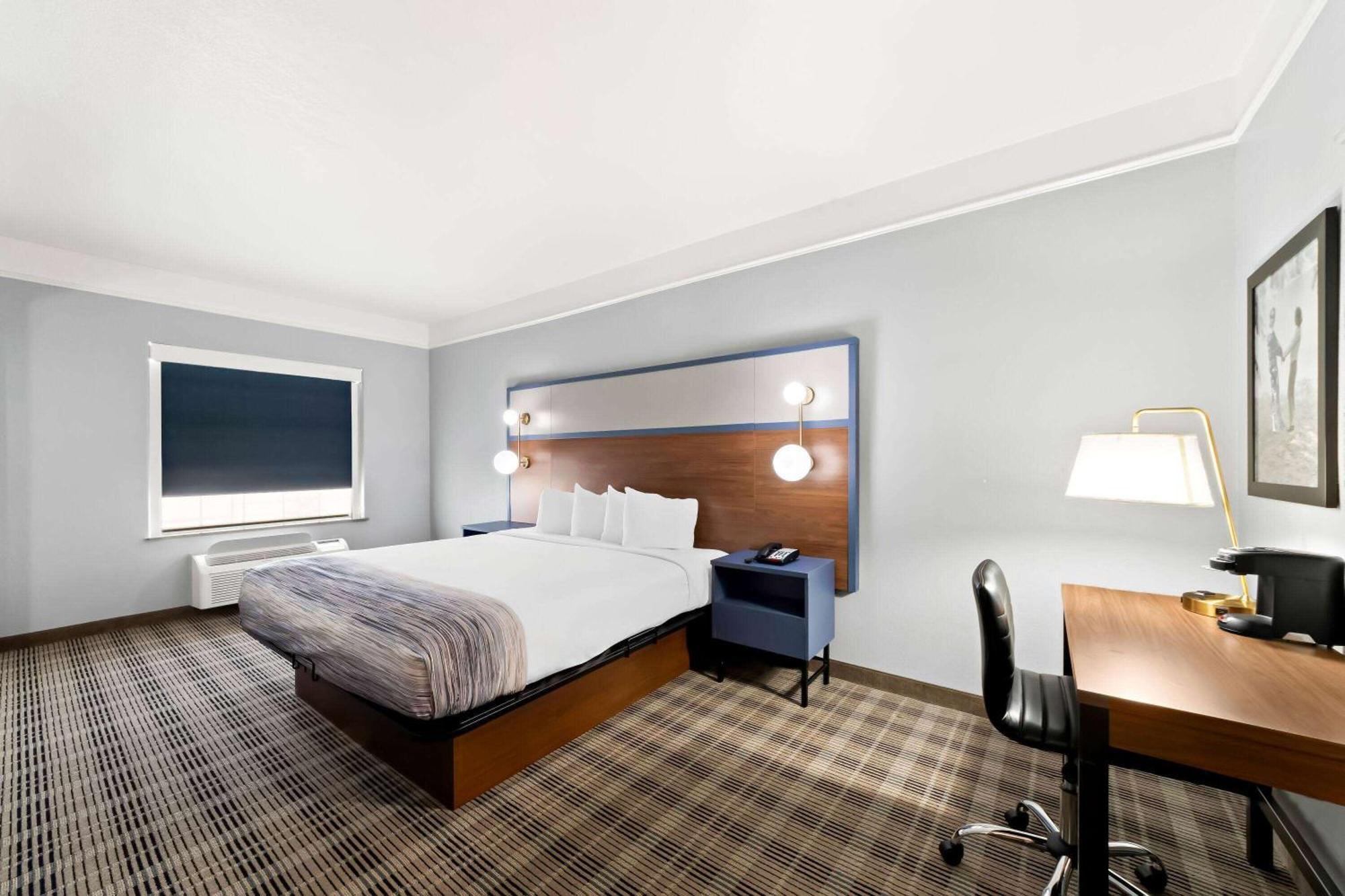 Americinn By Wyndham New Braunfels Bagian luar foto