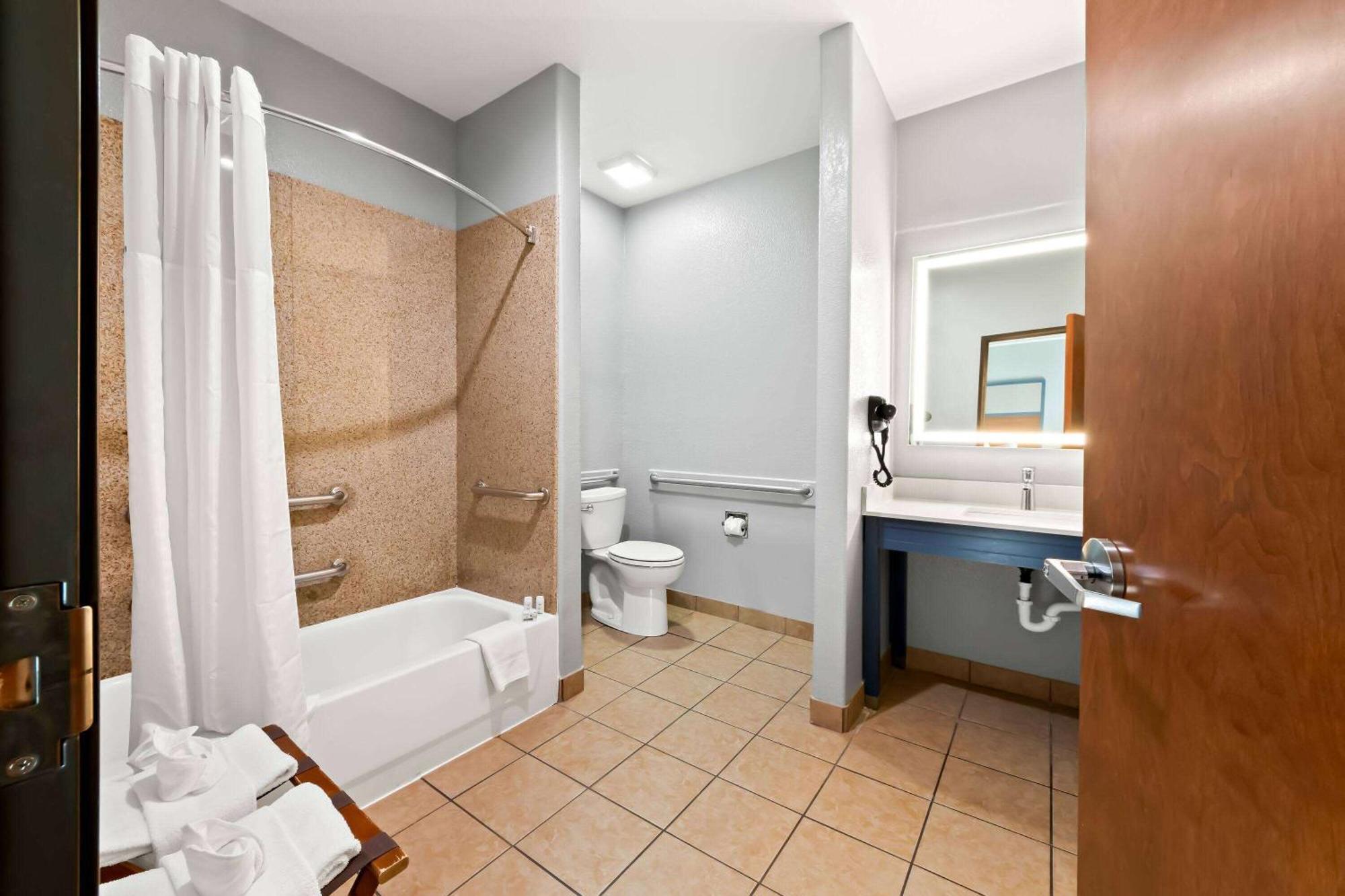 Americinn By Wyndham New Braunfels Bagian luar foto