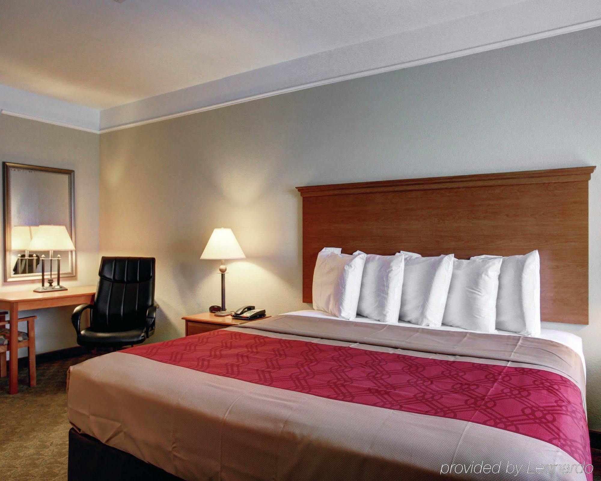 Americinn By Wyndham New Braunfels Bagian luar foto