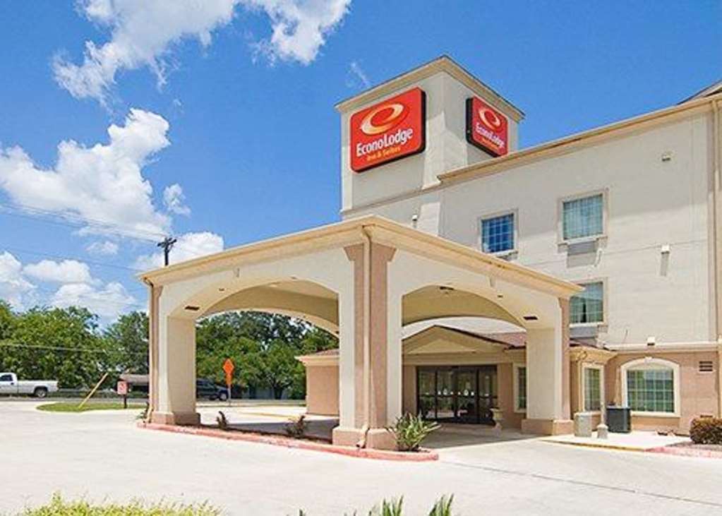 Americinn By Wyndham New Braunfels Bagian luar foto